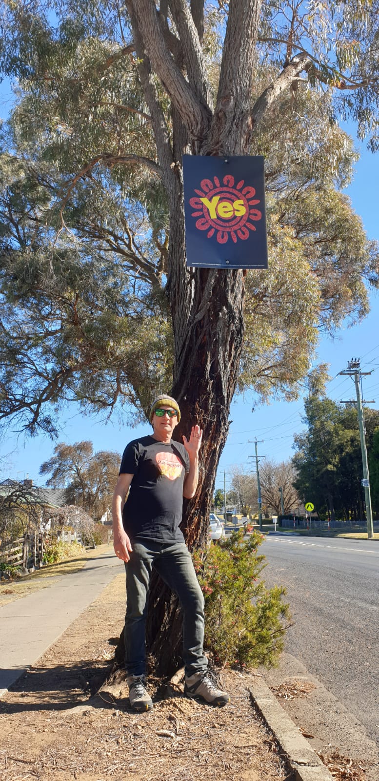 Place a sign for ‘YES’ and support the Voice Referendum « Sustainable Living Armidale